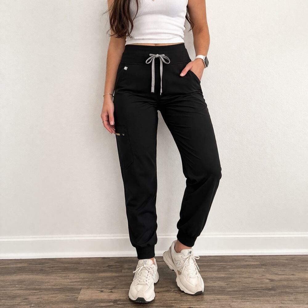 FIGS Zamora Jogger Scrub Pants Black Medium Technical Collection Nurse Medical